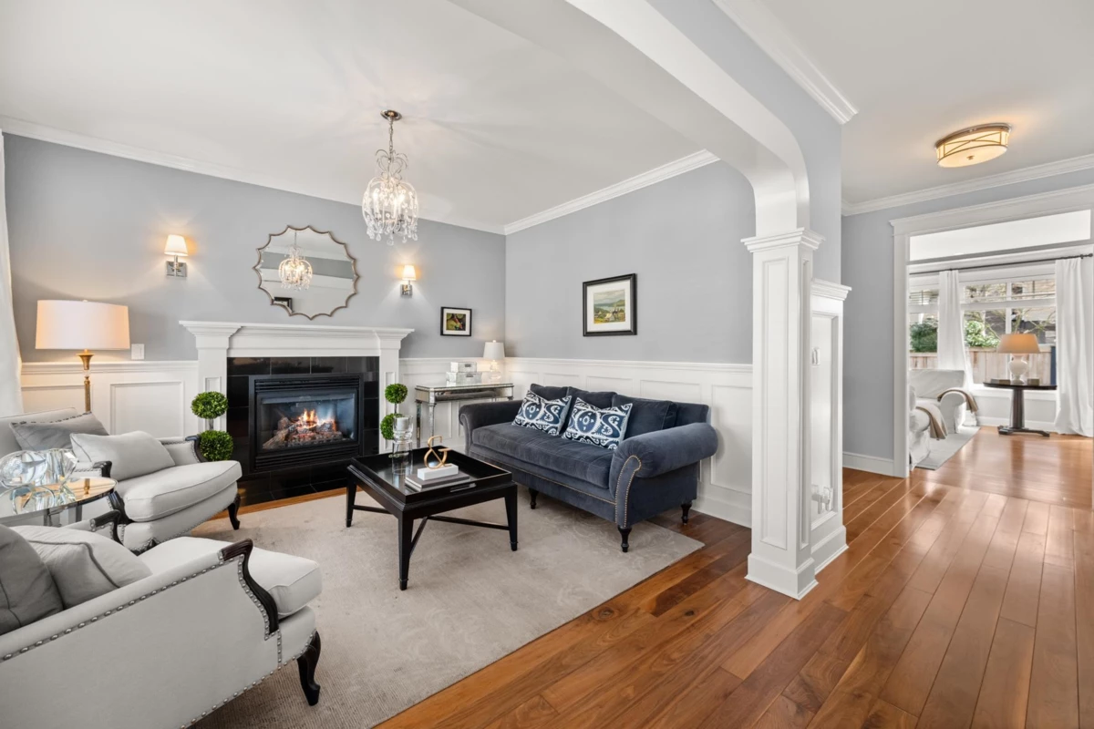 Living Room Photo of 14860 34 Avenue, Surrey, BC