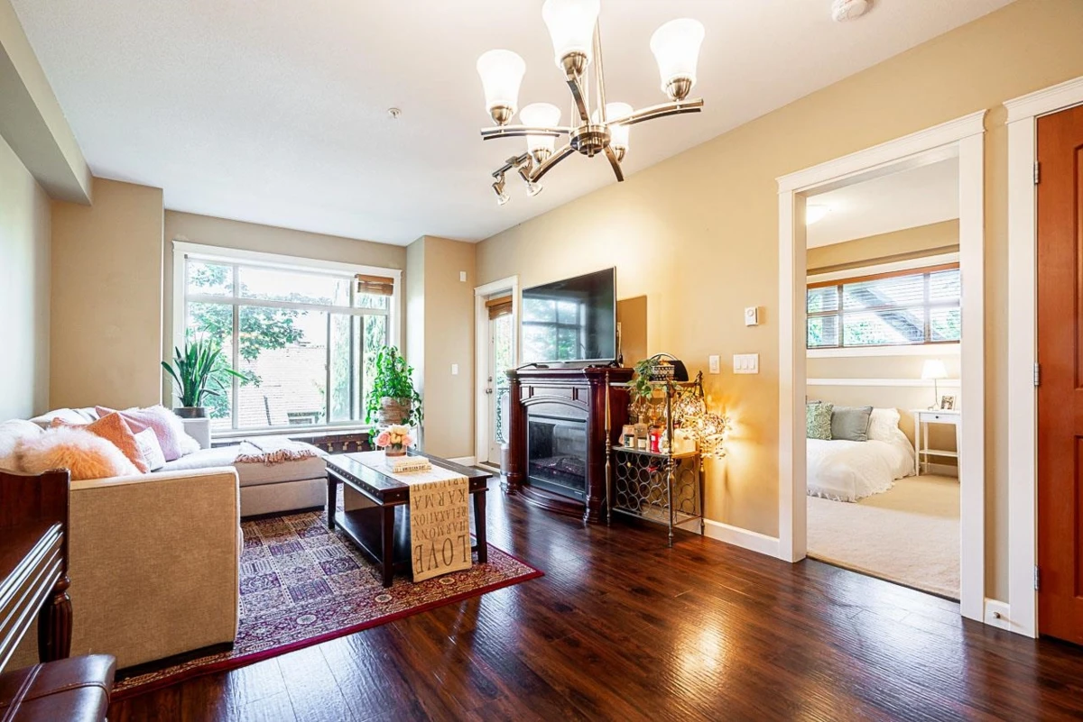 Dining Area Photo of 266 8328 207a Street, Langley, BC