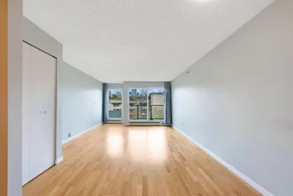 8 1355 W 4th Avenue, Vancouver, BC, Vancouver — Apartment/Condo for sale