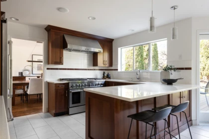 Primary Bedroom Photo of 2323 Inglewood Avenue, West Vancouver, BC