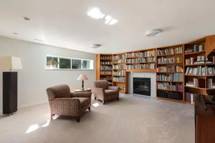 Staircase Photo of 2323 Inglewood Avenue, West Vancouver, BC