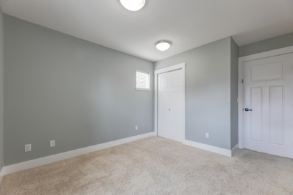 Entry Foyer Photo of 7339 191b Street, Surrey, BC