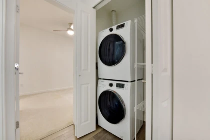 Mudroom Photo of 308 15835 85 Avenue, Surrey, BC