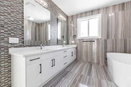 Guest Bathroom Photo of 2534 Terminal Court, Abbotsford, BC