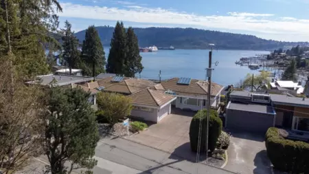 4493 Epps Avenue, North Vancouver, BC, North Vancouver — Single Family Residence for sale