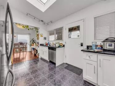 Breakfast Nook Photo of 151 N Holdom Avenue, Burnaby, BC