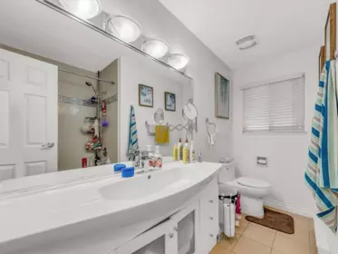 Guest Bathroom Photo of 151 N Holdom Avenue, Burnaby, BC