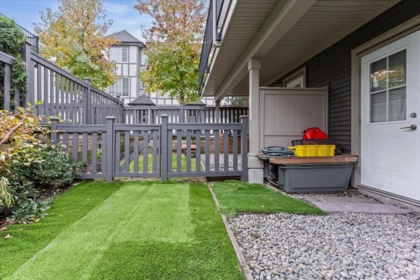 Front Yard Photo of 84 30989 Westridge Place, Abbotsford, BC