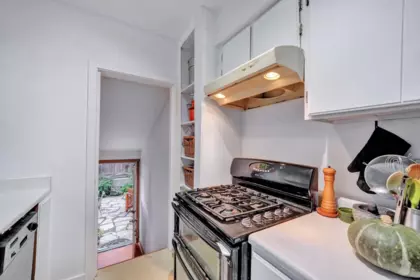Breakfast Nook Photo of 2303 W 3rd Avenue, Vancouver, BC