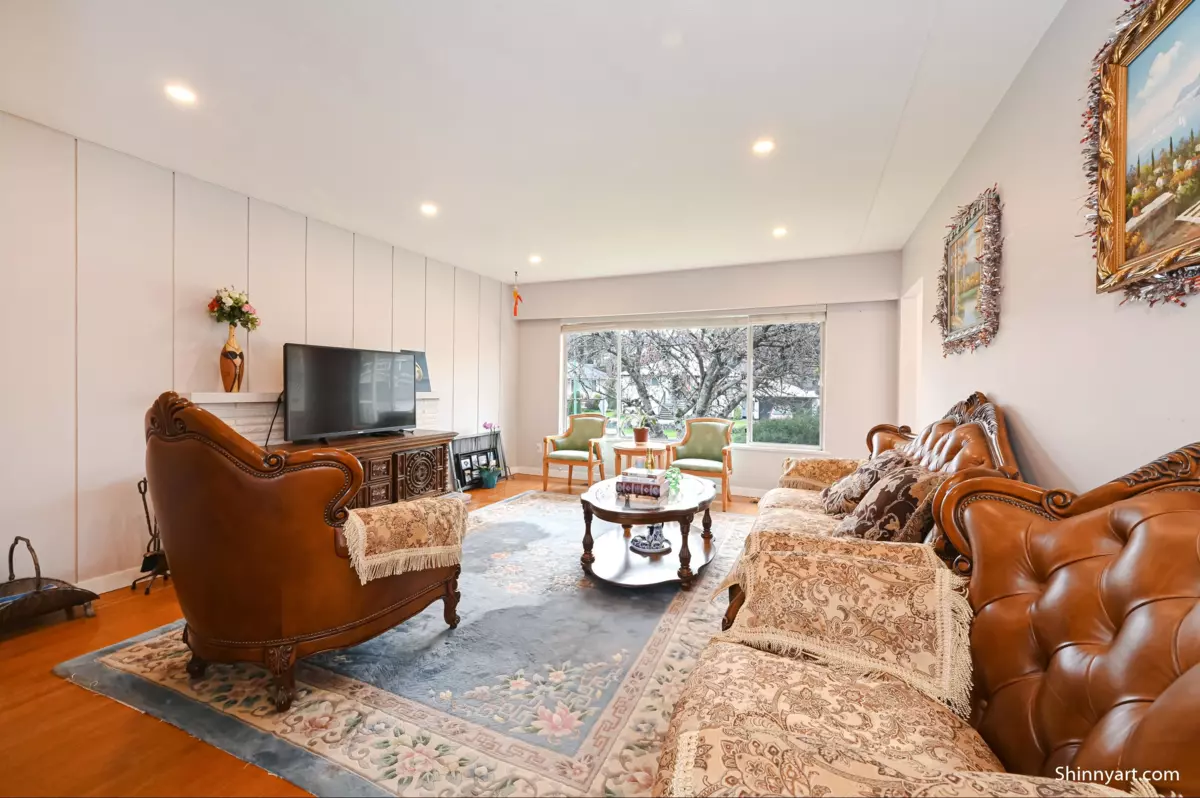 Living Room Photo of 4708 Westlawn Drive, Burnaby, BC