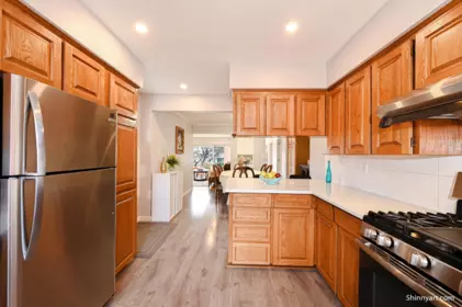 Breakfast Nook Photo of 4708 Westlawn Drive, Burnaby, BC
