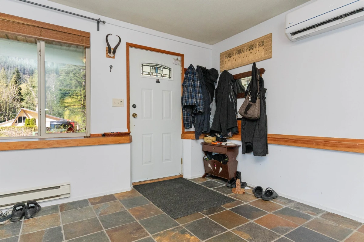 Living Room Photo of 66662 Summer Road, Hope, BC