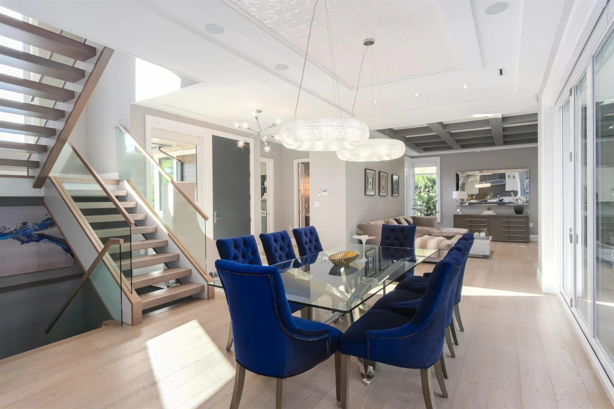 Dining Area Photo of 4090 Sunnycrest Drive, North Vancouver, BC
