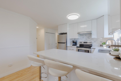 Kitchen Island Photo of 20180 Wanstead Street, Maple Ridge, BC