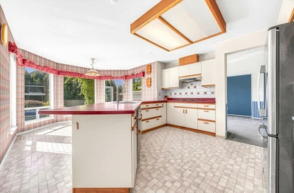 Breakfast Nook Photo of 19798 34a Avenue, Langley, BC