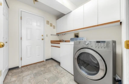 Guest Bathroom Photo of 19798 34a Avenue, Langley, BC