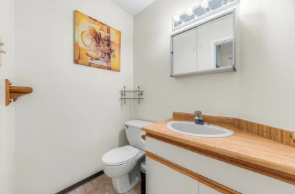 Laundry Room Photo of 19798 34a Avenue, Langley, BC
