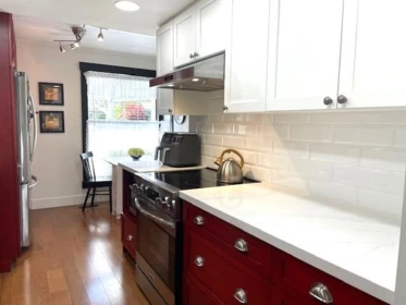 Breakfast Nook Photo of 15863 Alder Place, Surrey, BC