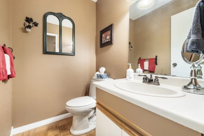 Powder Room Photo of 139 13880 74 Avenue, Surrey, BC