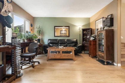 Primary Bathroom Photo of 139 13880 74 Avenue, Surrey, BC