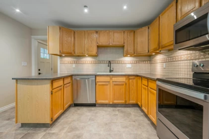Walk-In Closet Photo of 14266 Melrose Drive, Surrey, BC