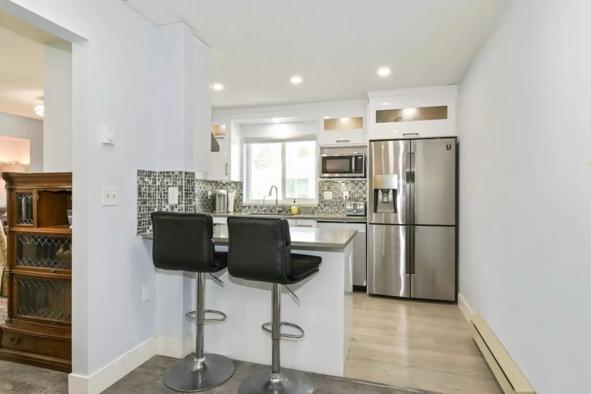 Dining Area Photo of 20 2475 Emerson Street, Abbotsford, BC