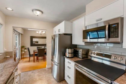Breakfast Nook Photo of 11275 150 Street, Surrey, BC