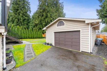 Fitness Center Photo Near 11275 150 Street, Surrey, BC