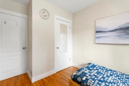 Guest Bathroom Photo of 11275 150 Street, Surrey, BC