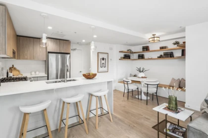 TH4 128 E 8th Street, North Vancouver, BC, North Vancouver — Townhouse for sale
