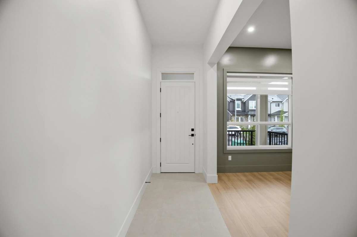 Living Room Photo of 19660 75 Avenue, Langley, BC