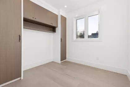 Garage Interior Photo of 2 847 E 10 Avenue, Vancouver, BC