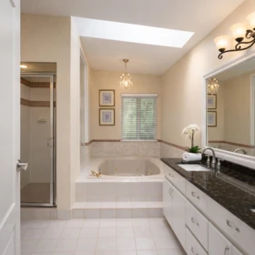 Primary Bathroom Photo of 866 Sinclair Street, West Vancouver, BC