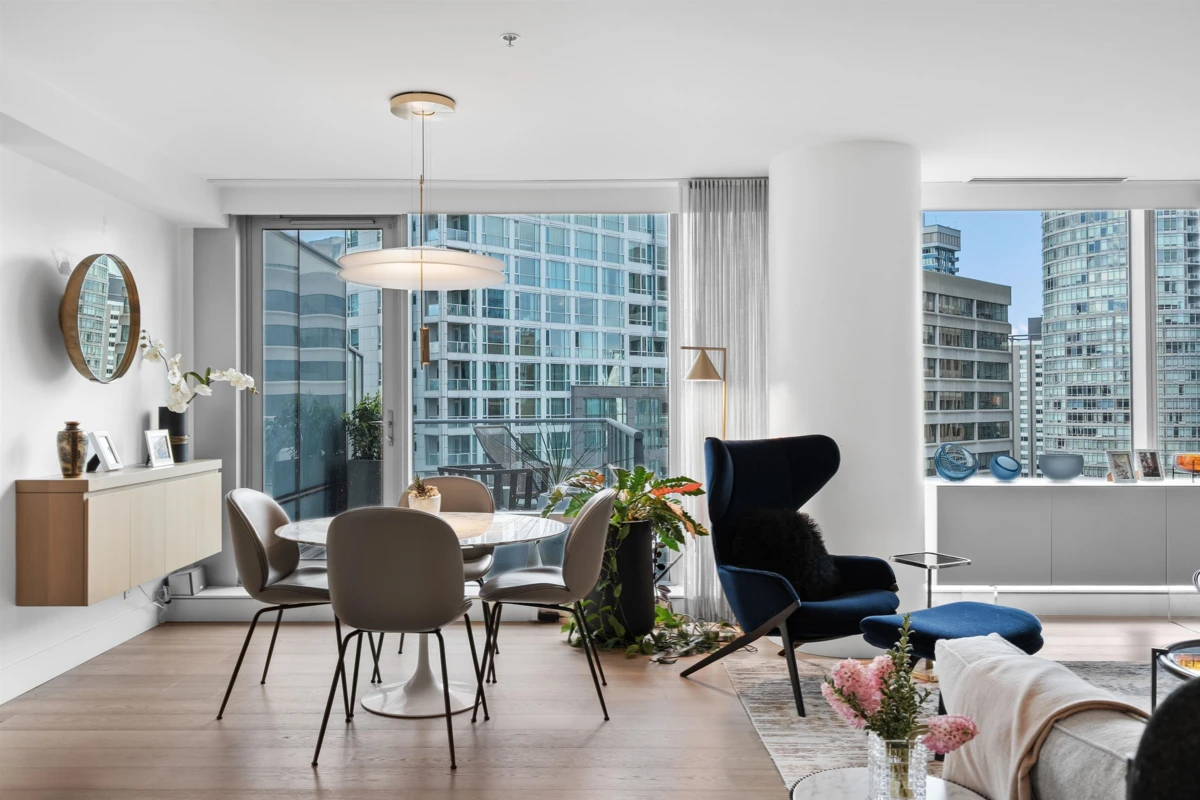 Family Room Photo of 1701 1111 Alberni Street, Vancouver, BC