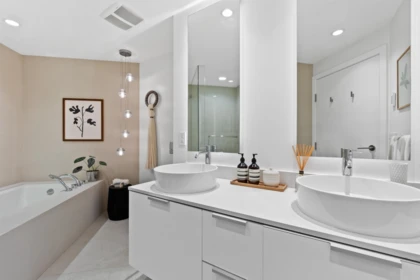 Mudroom Photo of 1701 1111 Alberni Street, Vancouver, BC