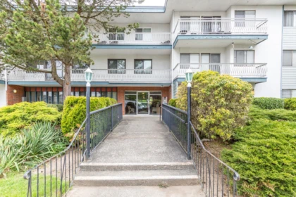 321 17707 57a Avenue, Surrey, BC, Surrey — Apartment/Condo for sale