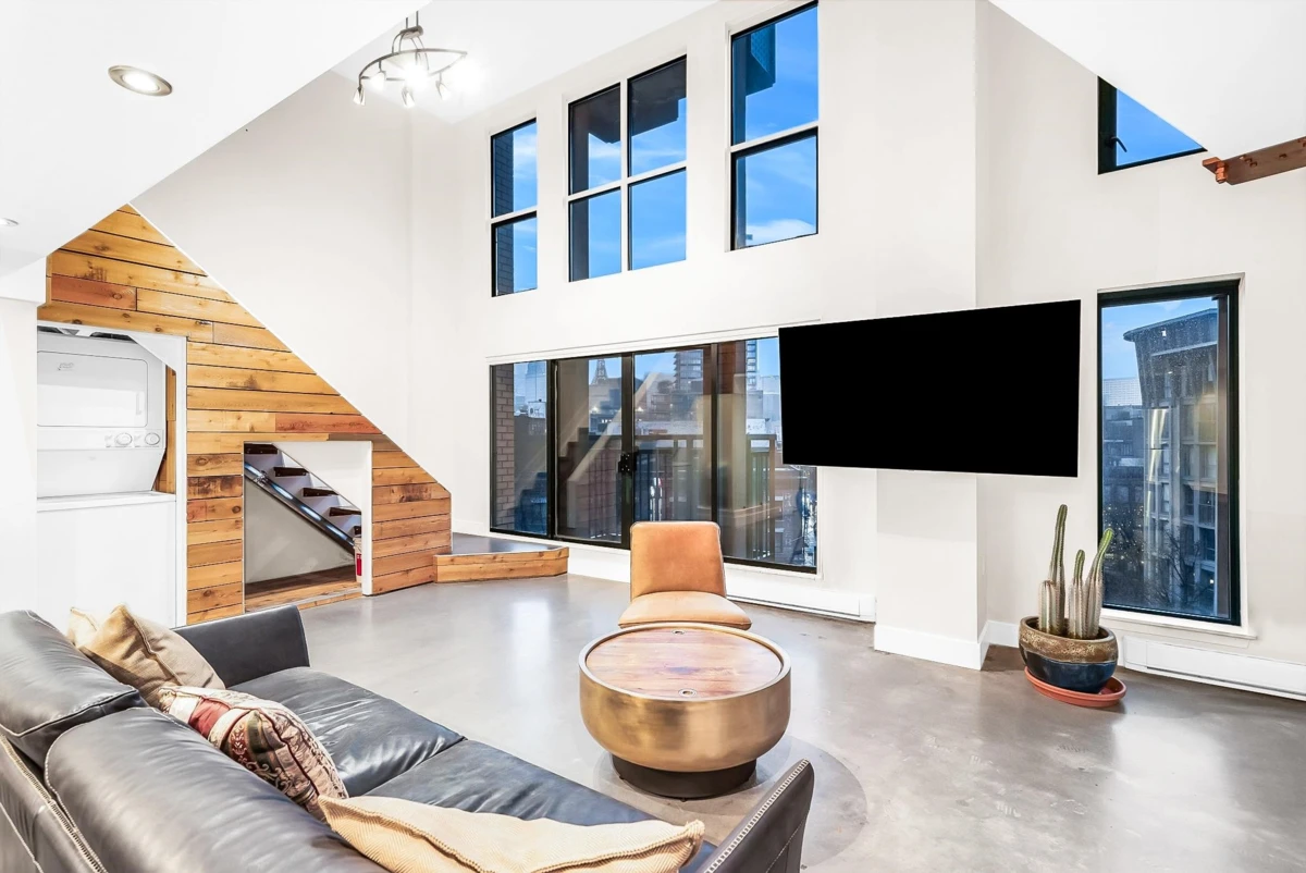 Living Room Photo of 507 22 E Cordova Street, Vancouver, BC