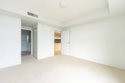 Guest Bathroom Photo of 519 10020 Dunoon Drive, Richmond, BC