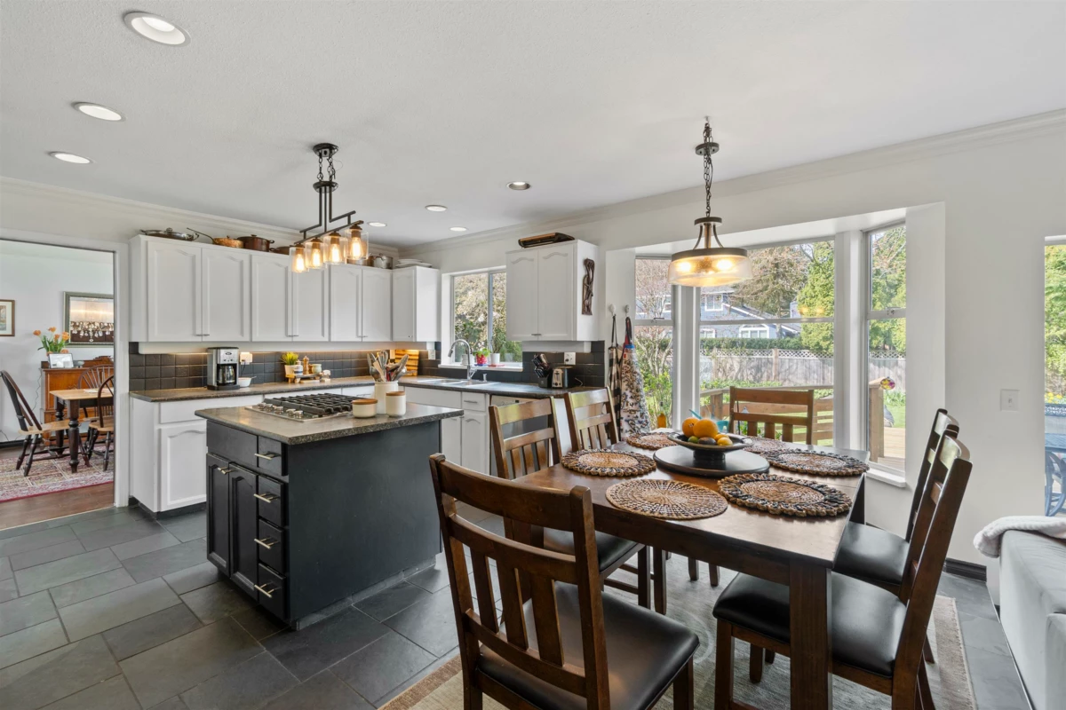Dining Area Photo of 1618 Draycott Road, North Vancouver, BC