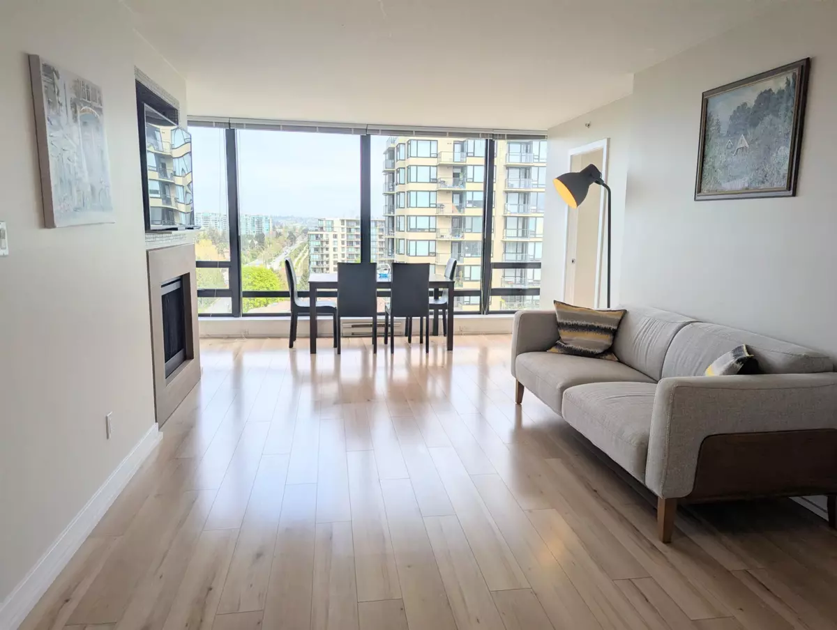 Living Room Photo of 1305 9188 Hemlock Drive, Richmond, BC
