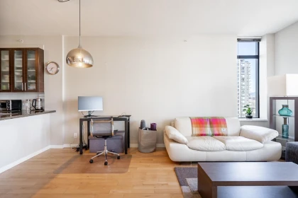 Breakfast Nook Photo of 905 2345 Madison Avenue, Burnaby, BC