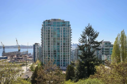 Breakfast Nook Photo of 608 145 St. Georges Avenue, North Vancouver, BC