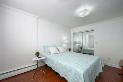 Guest Bathroom Photo of 608 145 St. Georges Avenue, North Vancouver, BC
