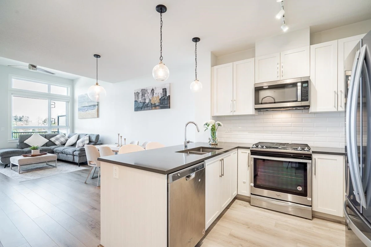 Family Room Photo of 417 2960 151 Street, Surrey, BC
