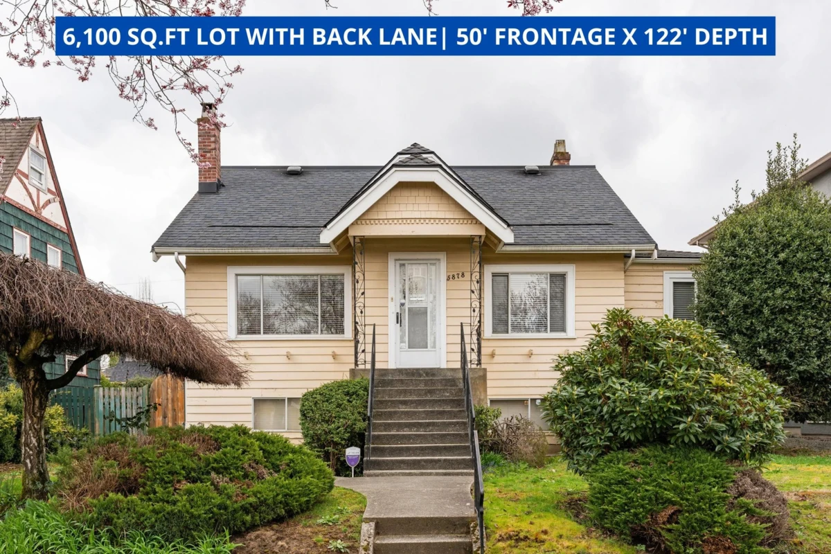 Family Room Photo of 5878 Arlington Street, Vancouver, BC