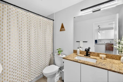 Guest Bathroom Photo of 1601 280 Ross Drive, New Westminster, BC