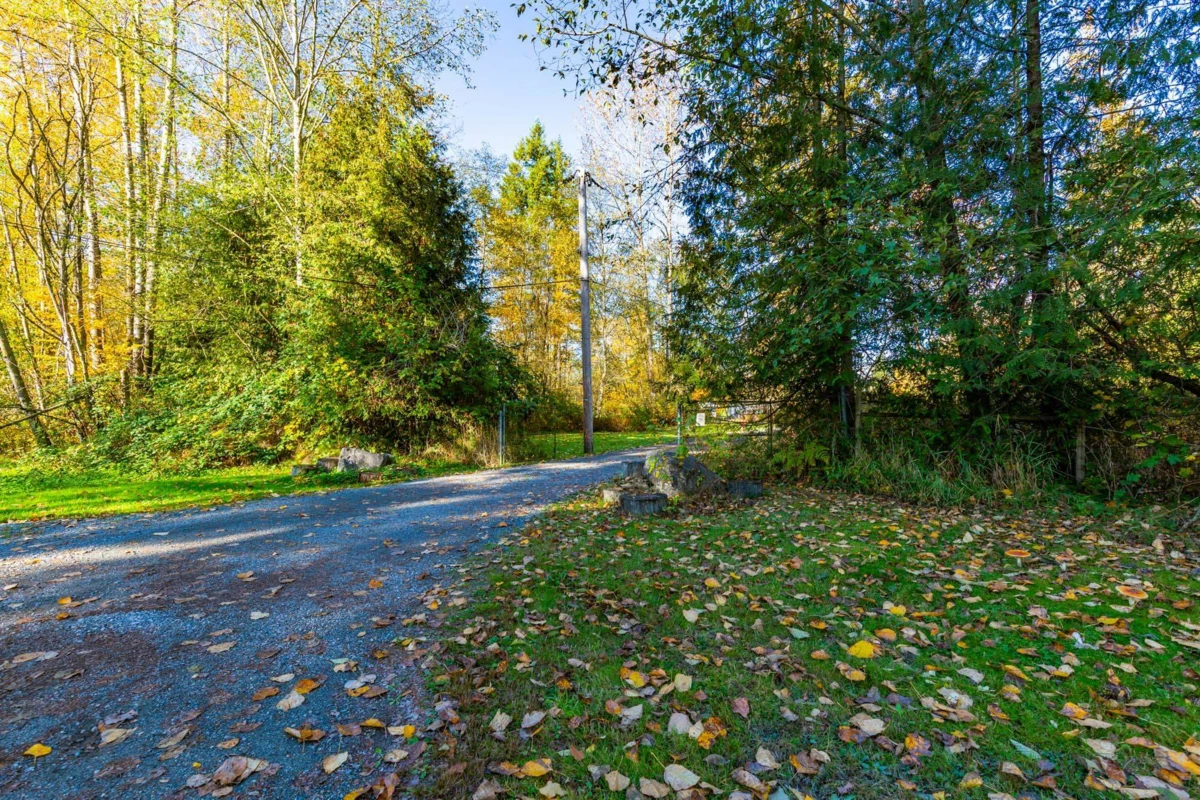 Family Room Photo of 25339 76 Avenue, Langley, BC