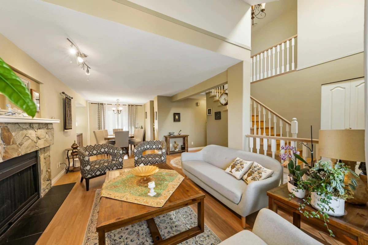 Dining Area Photo of 1410 Mountainview Court, Coquitlam, BC