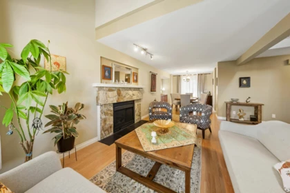 Kitchen Photo of 1410 Mountainview Court, Coquitlam, BC