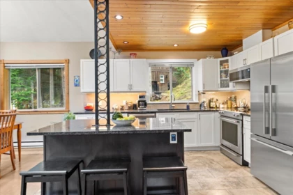 Kitchen Island Photo of 14865 Parkhill Boulevard, Sunshine Valley, BC